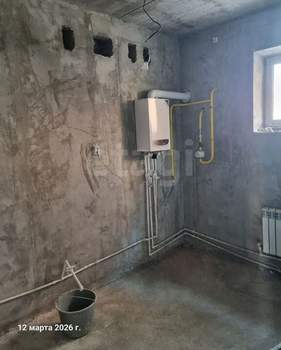 Дом 214м&sup2;, 3-этажный, участок 1 сот.  