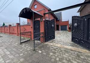 Дом 265м&sup2;, 2-этажный, участок 0 сот.  