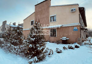 Дом 5984м&sup2;, 3-этажный, участок 1 сот.  