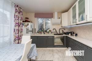 Дом 98м&sup2;, 2-этажный, участок 10 сот.  