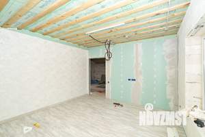 Дом 111м&sup2;, 2-этажный, участок 8 сот.  