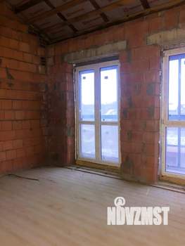 Таунхаус 213м&sup2;, 3-этажный, участок 2 сот.  