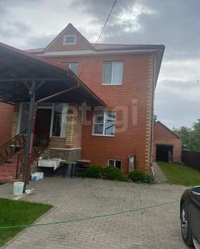 Дом 341м², 3-этажный, участок 6 сот.  