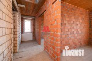 Дом 240м², 2-этажный, участок 6 сот.  