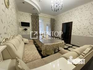 Дом 312м², 2-этажный, участок 10 сот.  