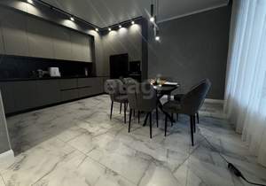 Дом 232м&sup2;, 2-этажный, участок 10 сот.  