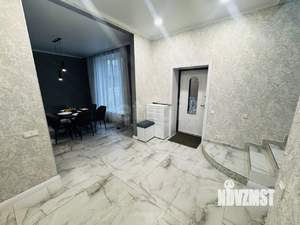 Дом 232м&sup2;, 2-этажный, участок 10 сот.  