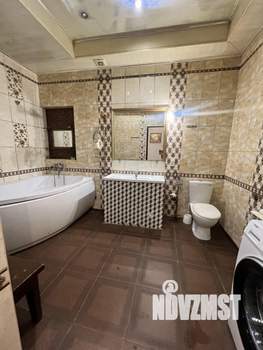 Дом 217м&sup2;, 2-этажный, участок 4 сот.  