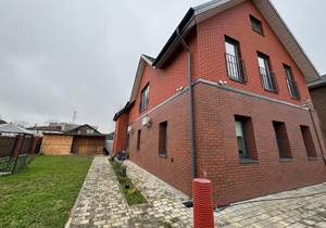 Дом 265м&sup2;, 2-этажный, участок 0 сот.  