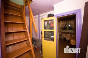 Дом 40м&sup2;, 2-этажный, участок 4 сот.  