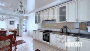Коттедж 341м², 3-этажный, участок 7 сот.  