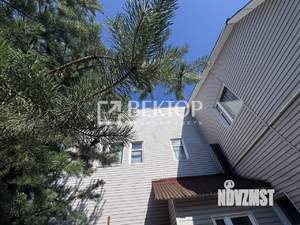 Дом 220м&sup2;, 2-этажный, участок 5 сот.  