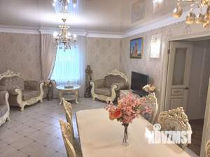 Дом 290м², 3-этажный, участок 5 сот.  