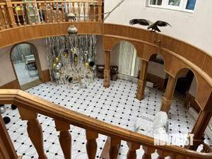 Дом 728м&sup2;, 3-этажный, участок 11 сот.  