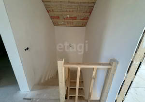 Дом 80м&sup2;, 2-этажный, участок 10 сот.  