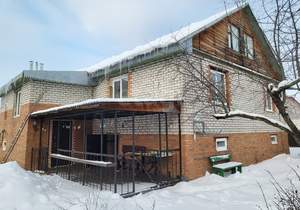 Дом 197м&sup2;, 2-этажный, участок 7 сот.  