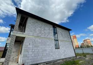 Дом 209м&sup2;, 2-этажный, участок 9 сот.  