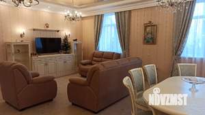 Коттедж 220м², 2-этажный, участок 11 сот.  