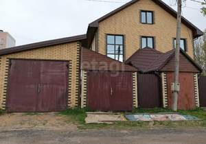 Дом 240м², 2-этажный, участок 6 сот.  