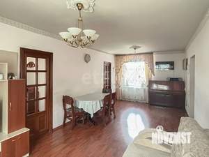 Дом 144м&sup2;, 2-этажный, участок 6 сот.  