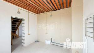 Дом 210м&sup2;, 3-этажный, участок 9 сот.  