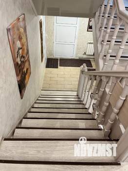 Коттедж 254м², 3-этажный, участок 6 сот.  