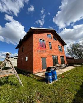 Дом 370м², 2-этажный, участок 10 сот.  