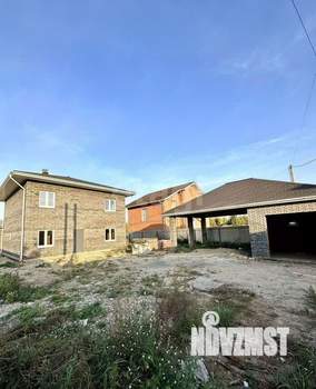 Дом 210м&sup2;, 2-этажный, участок 11 сот.  