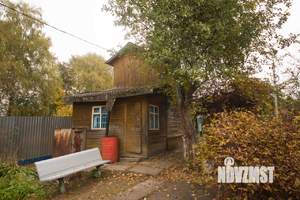 Дом 40м&sup2;, 2-этажный, участок 4 сот.  