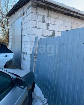 Дом 100м&sup2;, 2-этажный, участок 8 сот.  