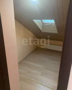 Дом 424м&sup2;, 3-этажный, участок 6 сот.  