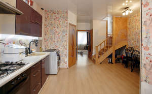 Дом 100м&sup2;, 2-этажный, участок 0 сот.  