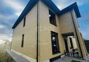 Дом 232м&sup2;, 2-этажный, участок 10 сот.  