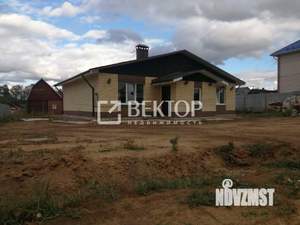 Дом 100м&sup2;, 1-этажный, участок 8 сот.  