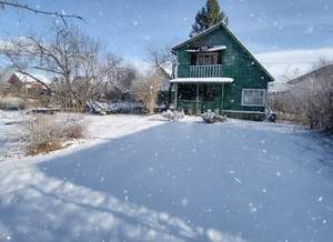 Дом 72м&sup2;, 2-этажный, участок 6 сот.  