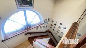 Коттедж 273м², 3-этажный, участок 8 сот.  