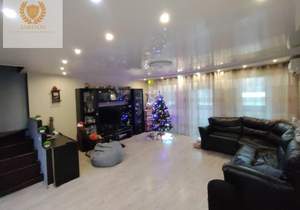 Дом 117м&sup2;, 3-этажный, участок 1 сот.  