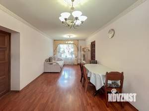 Дом 144м&sup2;, 2-этажный, участок 6 сот.  