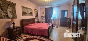 Дом 327м², 2-этажный, участок 10 сот.  