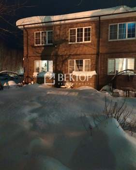 Дом 122м&sup2;, 2-этажный, участок 2 сот.  