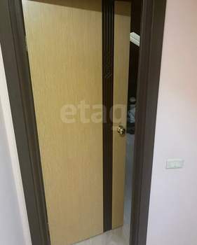 Дом 424м&sup2;, 3-этажный, участок 6 сот.  