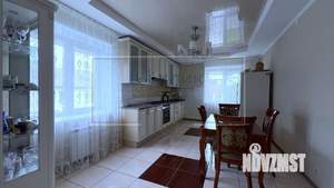 Коттедж 341м², 3-этажный, участок 7 сот.  