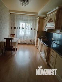 Дом 280м², 2-этажный, участок 7 сот.  