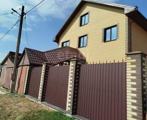 Дом 240м², 2-этажный, участок 6 сот.  