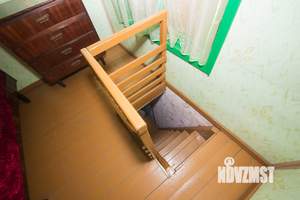 Дом 40м&sup2;, 2-этажный, участок 4 сот.  