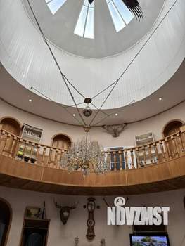 Коттедж 800м&sup2;, 3-этажный, участок 10 сот.  