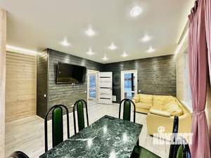 Дом 130м&sup2;, 2-этажный, участок 6 сот.  