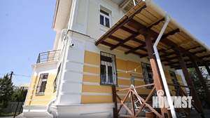 Дом 485м², 4-этажный, участок 12 сот.  