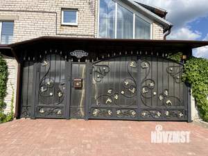 Коттедж 254м&sup2;, 2-этажный, участок 6 сот.  