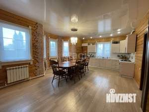 Коттедж 180м², 2-этажный, участок 8 сот.  
